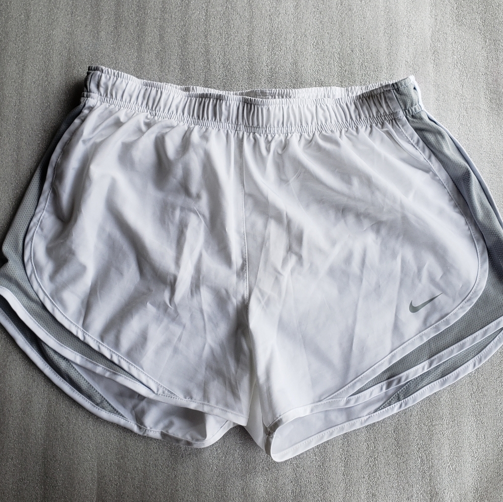 Athletic short bundle size large - Picture 3 of 4